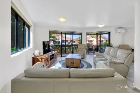 Property photo of 16/3-7 Eady Avenue Broadbeach Waters QLD 4218