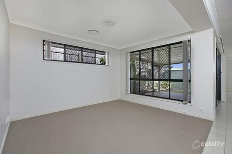 Property photo of 27 Demby Crescent Wakerley QLD 4154