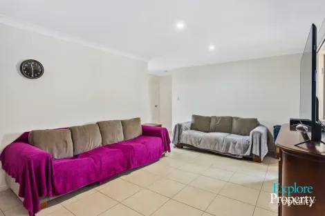 Property photo of 12 John Oxley Drive Gracemere QLD 4702