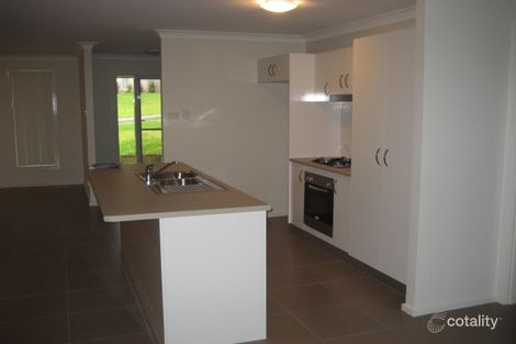 Property photo of 12 Graysynd Circuit Cameron Park NSW 2285