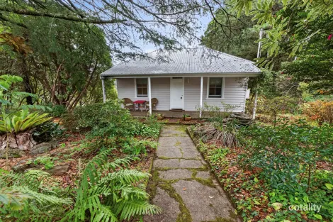 9-11 Walmer Cres, Wentworth Falls, NSW 2782