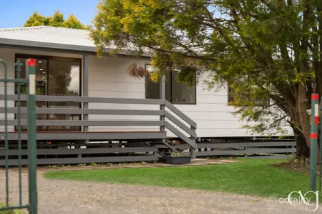 Property photo of 11 Kingsley Street Walloon QLD 4306