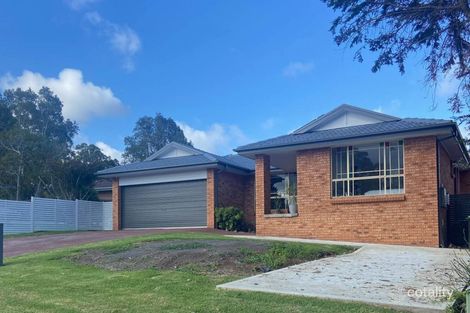 Property photo of 19 Hughes Crescent Kiama Downs NSW 2533