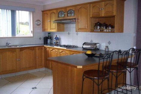Property photo of 10 Kestrel Close Shellharbour NSW 2529