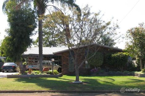 54 Murray St, Pittsworth, QLD 4356