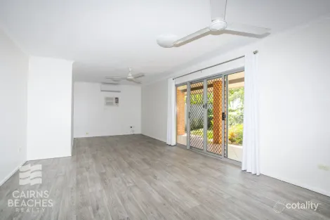 Property photo of 151 Arlington Esplanade Clifton Beach QLD 4879