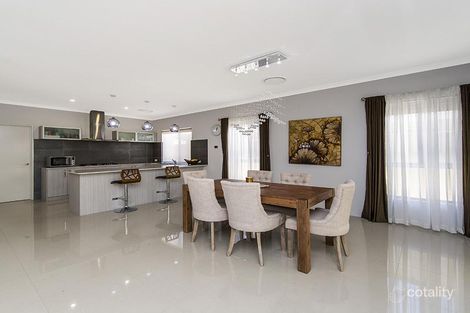 Property photo of 13 Hawley Way Madora Bay WA 6210