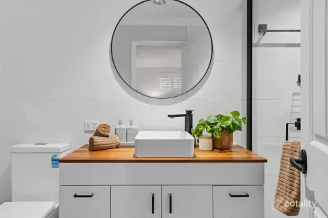 Property photo of 10 Grammar Street Upper Coomera QLD 4209