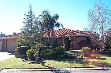 30 Lakeside Dr, Helena Valley, WA 6056