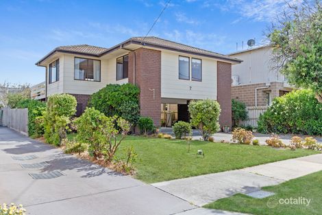 Property photo of 7 Lord Weaver Grove Bonbeach VIC 3196