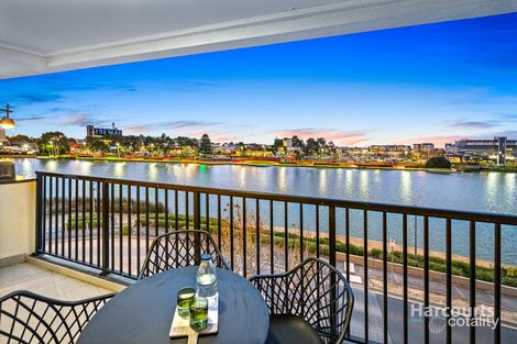 Property photo of 15/76 The Esplanade Caroline Springs VIC 3023