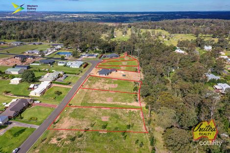 Property photo of 8 Green Hills Drive Silverdale NSW 2752