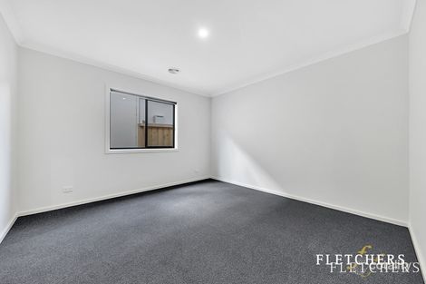 Property photo of 16 Hickling Road Tarneit VIC 3029