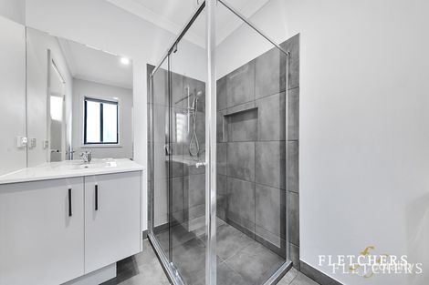 Property photo of 16 Hickling Road Tarneit VIC 3029