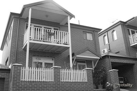 2/13 Stevens St, Fremantle, WA 6160