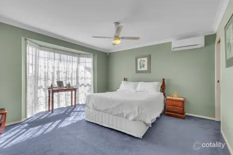 Property photo of 20 Volterra Place Moggill QLD 4070