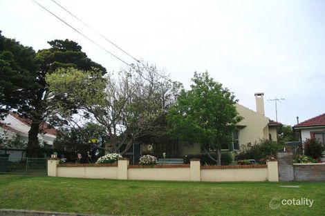 7 St Cloud Cres, Lake Heights, NSW 2502