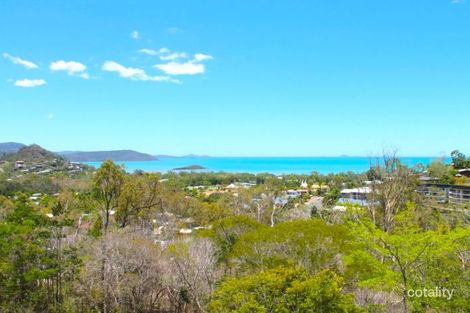 Property photo of 27 Yachtsmans Parade Cannonvale QLD 4802