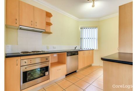 Property photo of 2/70 Overend Street Norman Park QLD 4170