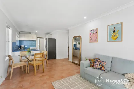 Property photo of 35 Hampton Street Karrinyup WA 6018