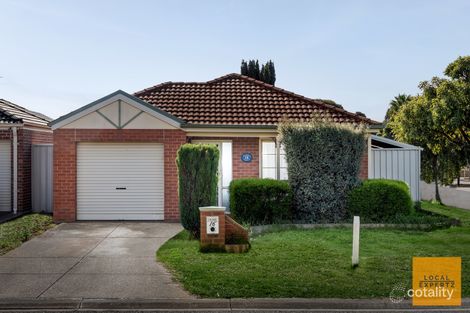 Property photo of 16 Wyperfeld Circuit Caroline Springs VIC 3023