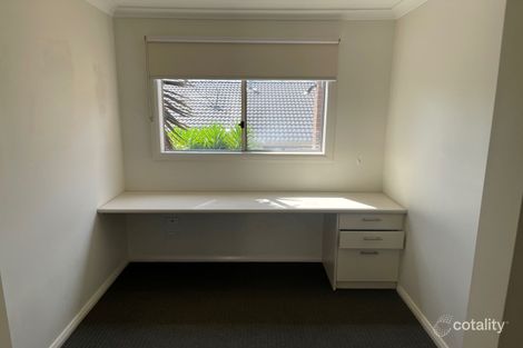 Property photo of 21 Valleyview Grove Drouin VIC 3818