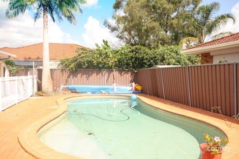 Property photo of 1 Fortinbras Close Rosemeadow NSW 2560