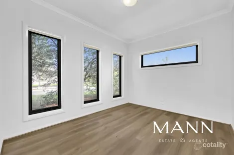 Property photo of 6 Harrower Street Roxburgh Park VIC 3064