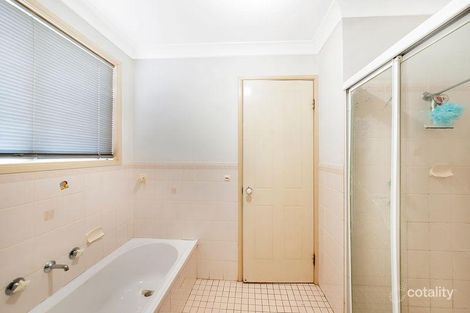 Property photo of 14 Woylie Place St Helens Park NSW 2560