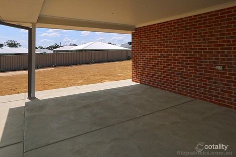 Property photo of 14 Darcy Drive Boorooma NSW 2650