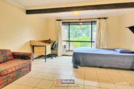 Property photo of 2 Oakleaf Street Eight Mile Plains QLD 4113