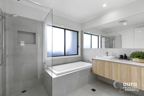 Property photo of 39 Paddington Circuit Baringa QLD 4551