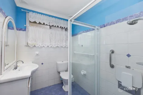 Property photo of 74 Kathleen White Crescent Killarney Vale NSW 2261