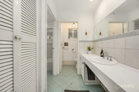 Property photo of 44 Horseshoe Drive Aberfoyle Park SA 5159