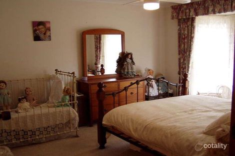 Property photo of 12 Torrens Road Riverton SA 5412