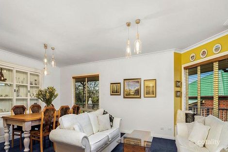 Property photo of 12 Lyons Rise Eltham VIC 3095