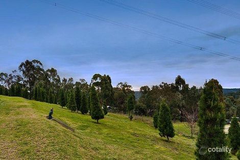 Property photo of 12 Lyons Rise Eltham VIC 3095