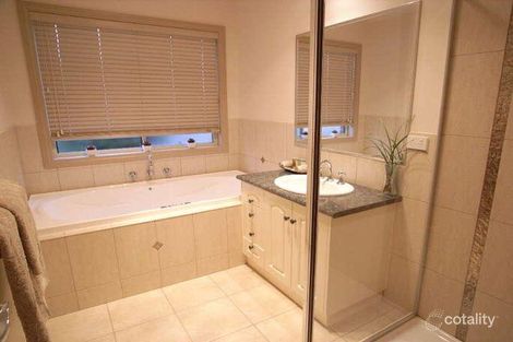 Property photo of 26 Nillahcootie Crescent Kialla VIC 3631
