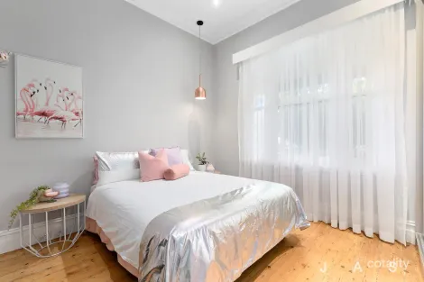 Property photo of 5 Bourke Street Seddon VIC 3011