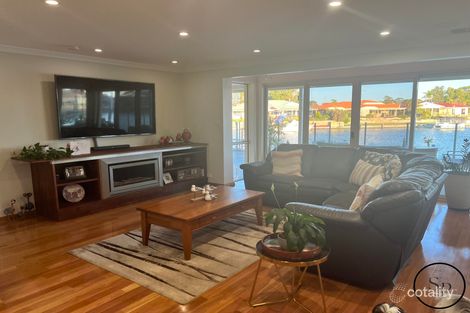 Property photo of 5 Fitzroy Close Dudley Park WA 6210