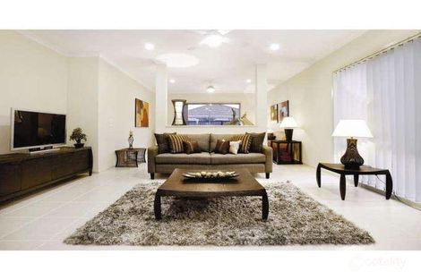 Property photo of 17 Winona Circuit Tarneit VIC 3029