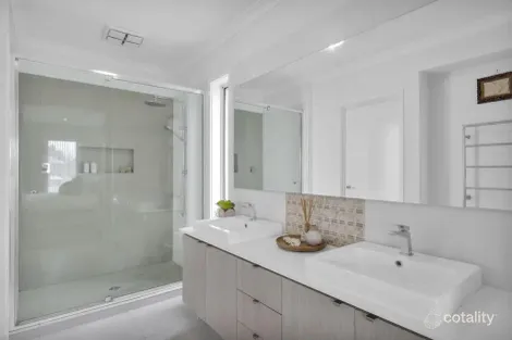 Property photo of 5 Ringtail Close Botanic Ridge VIC 3977