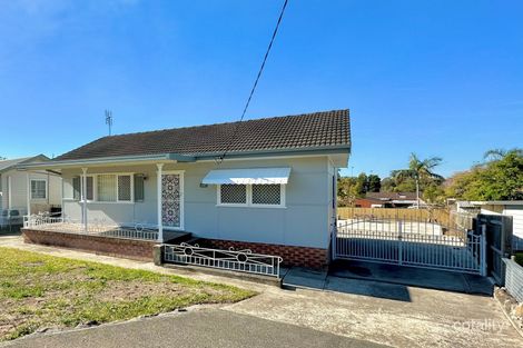 Property photo of 11 Woolana Avenue Budgewoi NSW 2262