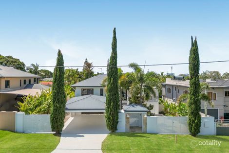 Property photo of 5 Third Avenue Labrador QLD 4215