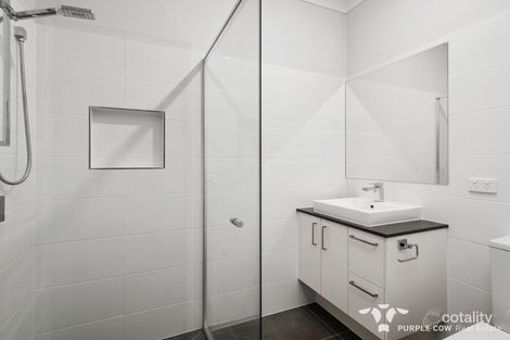 Property photo of 30 Cooper Way Spring Mountain QLD 4300