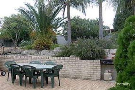 Property photo of 4 Nissen Place Swan View WA 6056