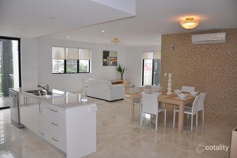 Property photo of 10/3-5 Beach Parade Surfers Paradise QLD 4217