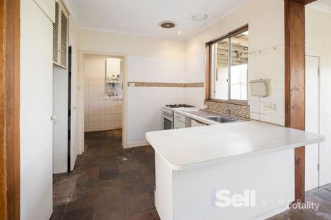Property photo of 5 Edinburgh Road Springvale VIC 3171
