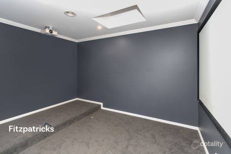 Property photo of 16 Florey Street Lloyd NSW 2650