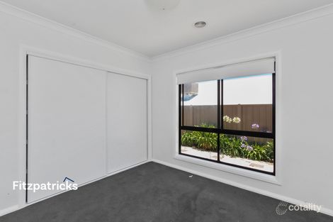 Property photo of 16 Florey Street Lloyd NSW 2650
